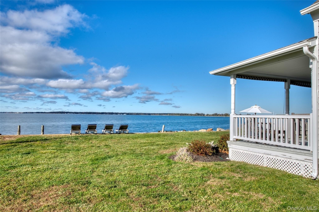 152 King Street - Photo 2