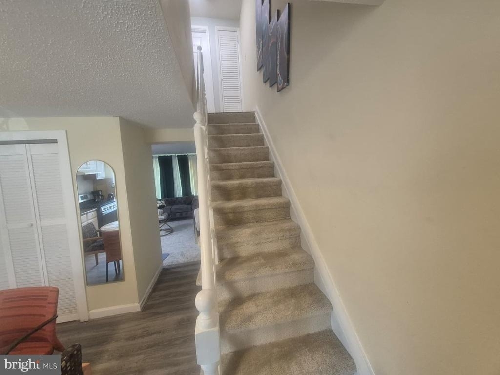 1835 Village Green Drive - Photo 10