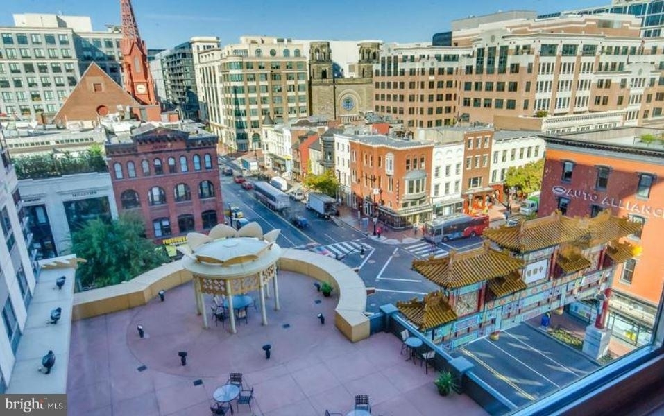777 7th Street Nw - Photo 4