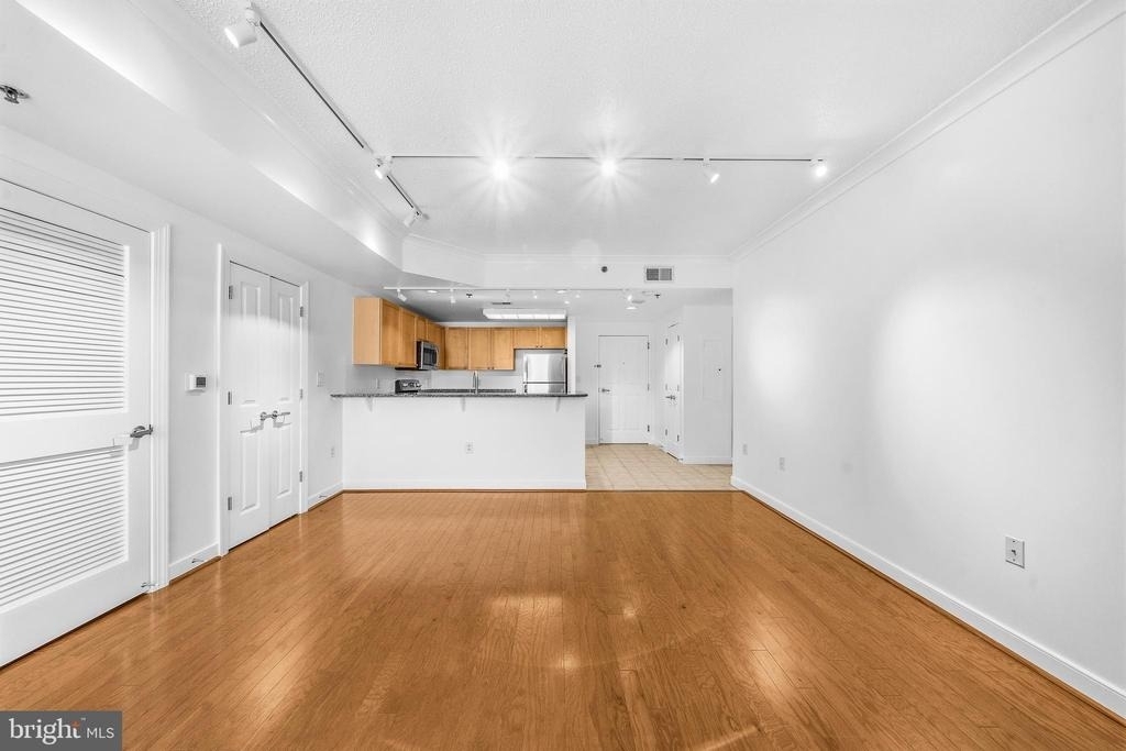 777 7th Street Nw - Photo 24
