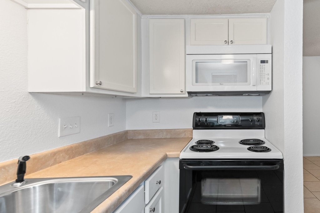 2500 Burleson Rd - Photo 8