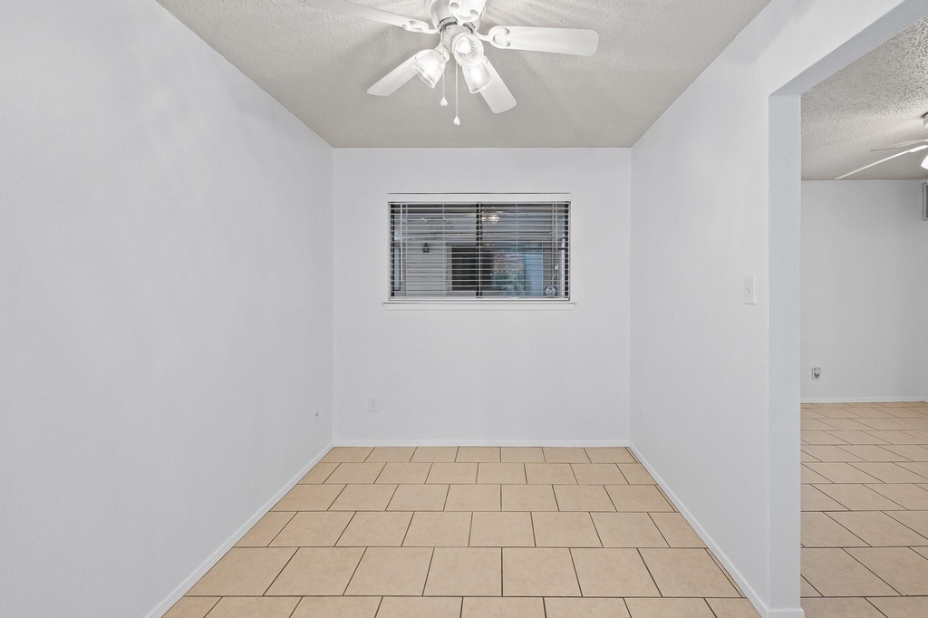 2500 Burleson Rd - Photo 18