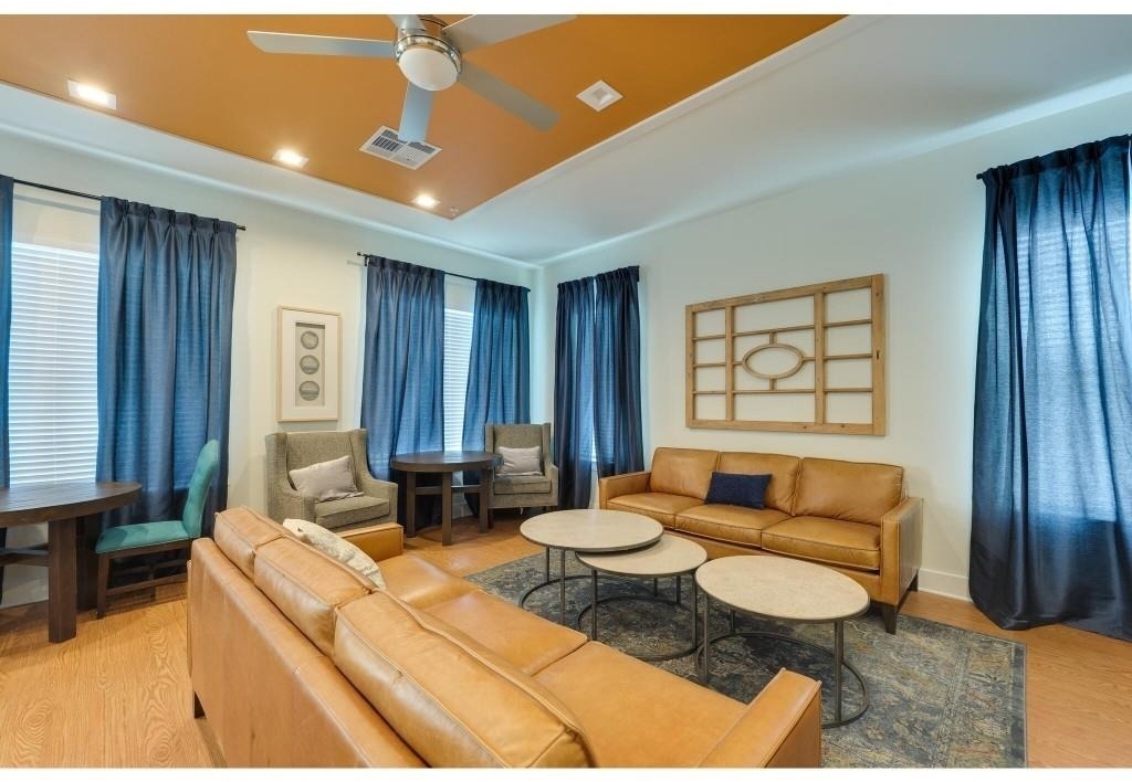2400 Louis Henna Blvd - Photo 5