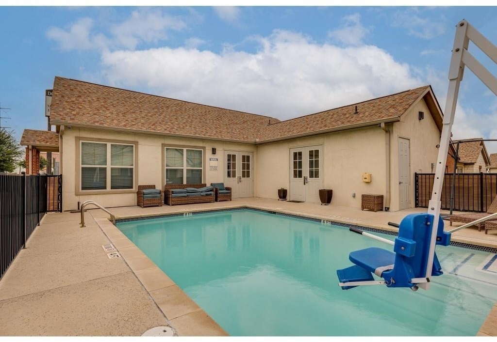 2400 Louis Henna Blvd - Photo 1