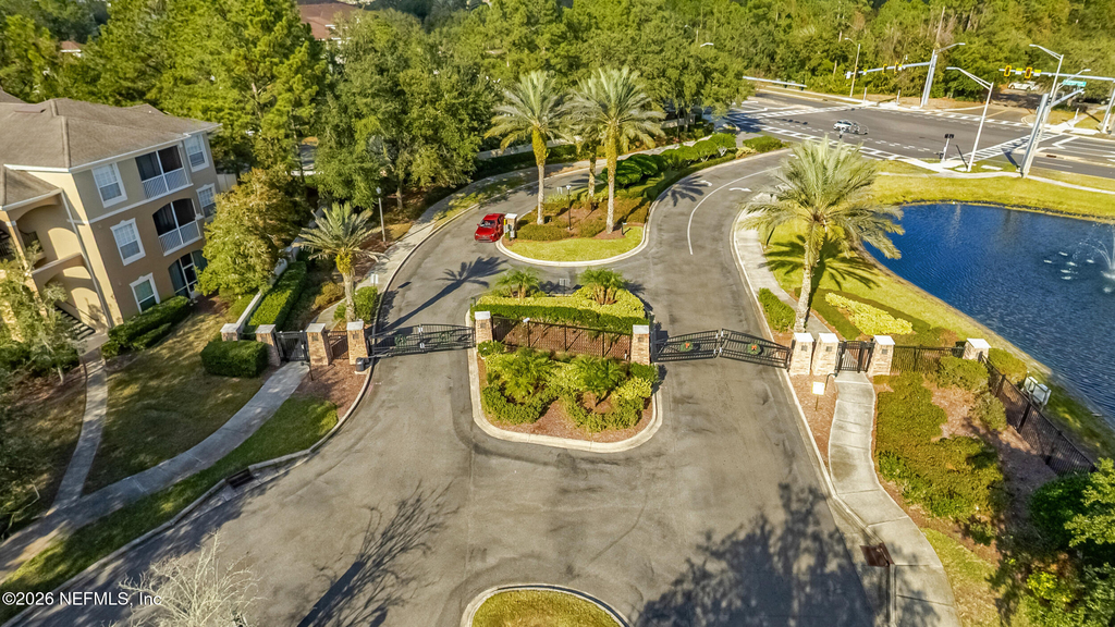 7990 Baymeadows Road - Photo 35