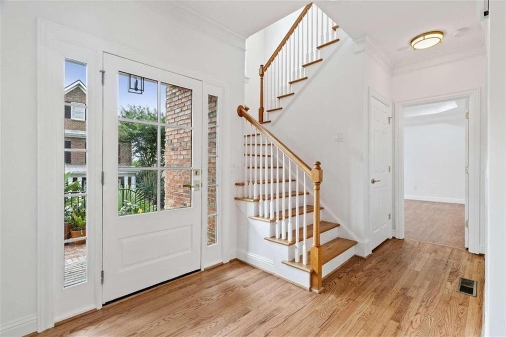 1711 Summit Glen Lane - Photo 2