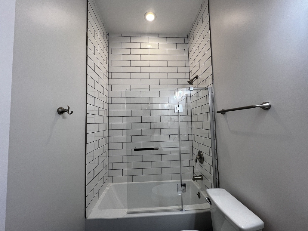 4819 Main Street - Photo 4
