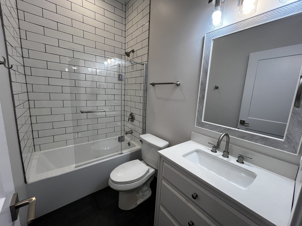 4819 Main Street - Photo 2