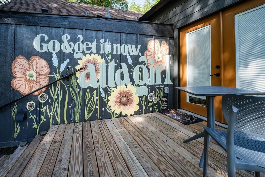 502 Dark Street - Photo 18