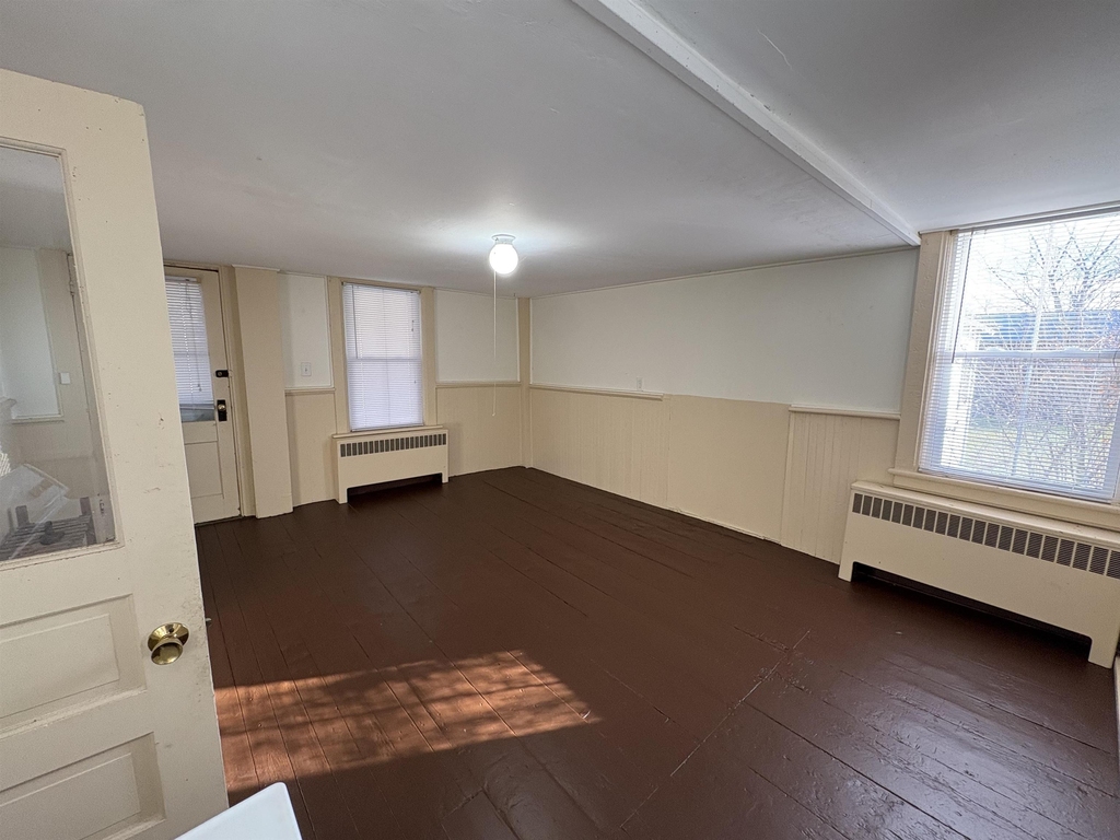 477 Myers - Photo 5