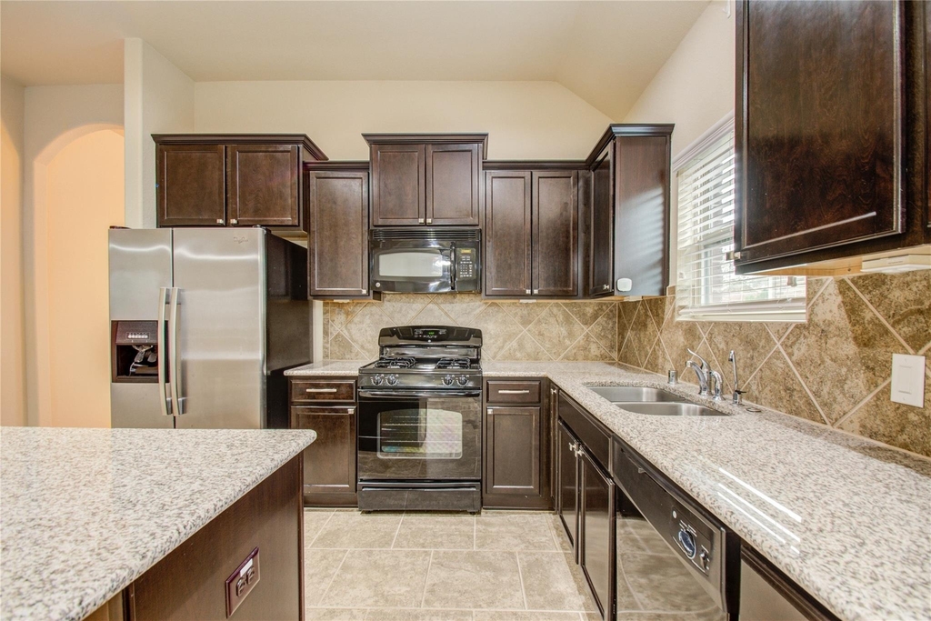 8710 Austin Thomas Drive - Photo 5
