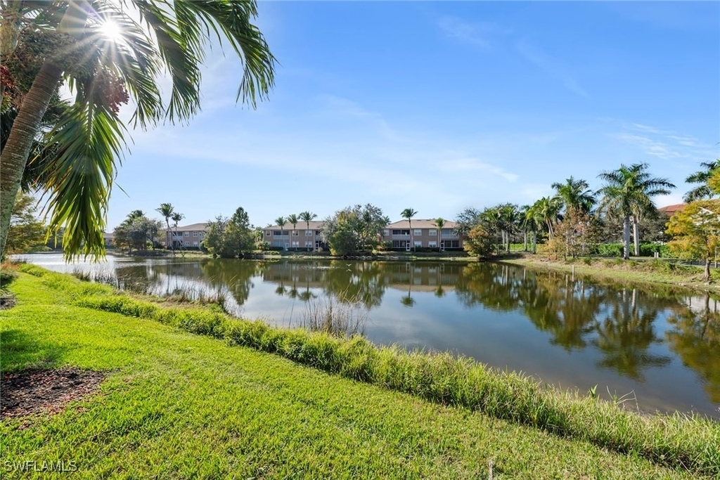 9601 Spanish Moss Way - Photo 36
