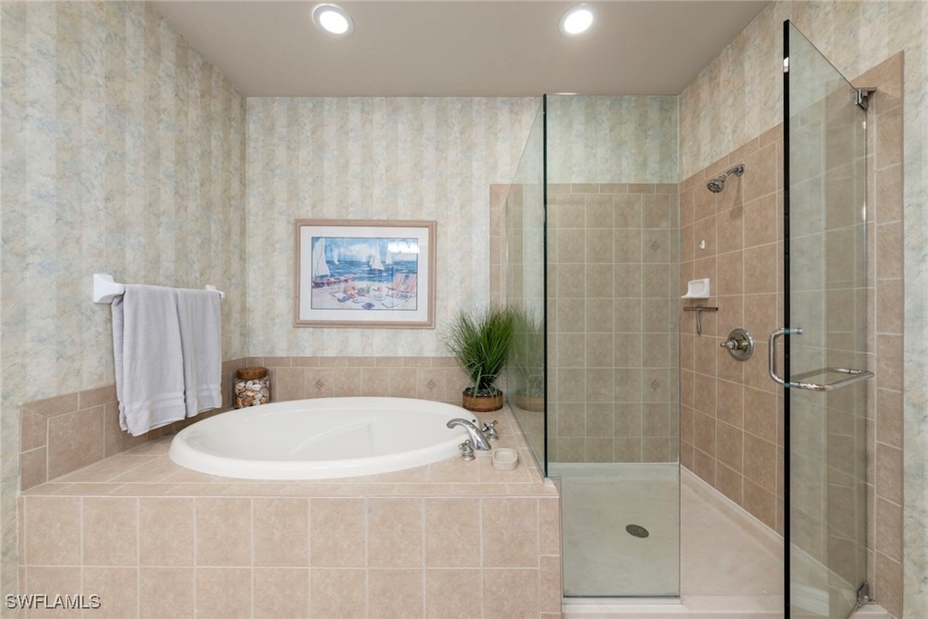 9601 Spanish Moss Way - Photo 22