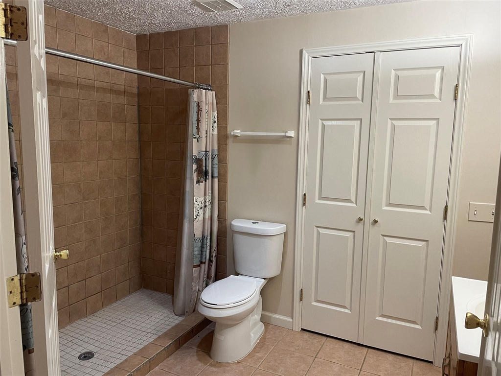 302 Somerset Road - Photo 12