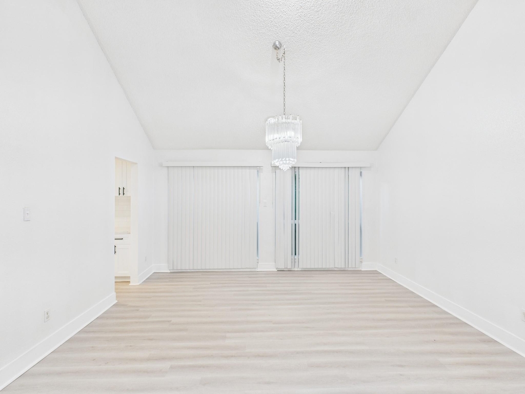 7610 Hopewell Lane - Photo 9