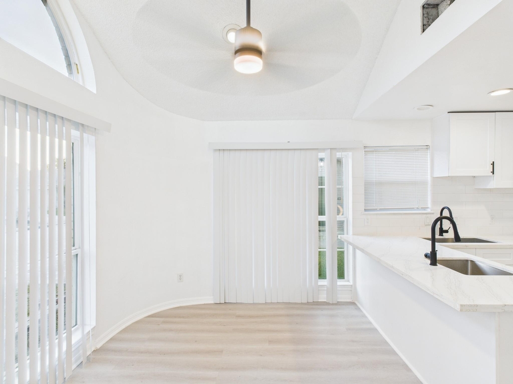7610 Hopewell Lane - Photo 5