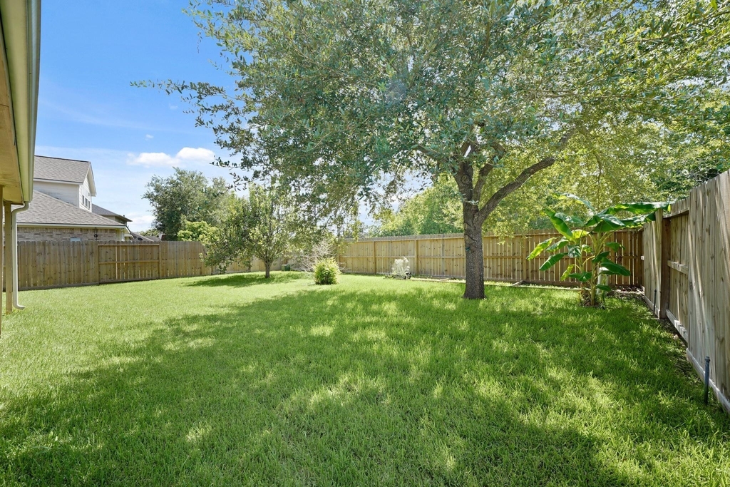 714 Coggins Point Way - Photo 29