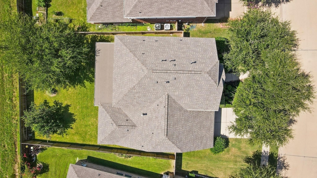 714 Coggins Point Way - Photo 2
