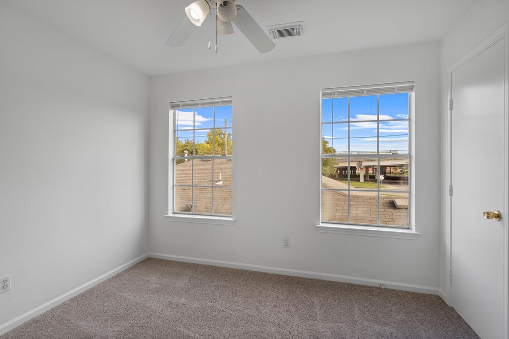 2106 Nettleton Street - Photo 10