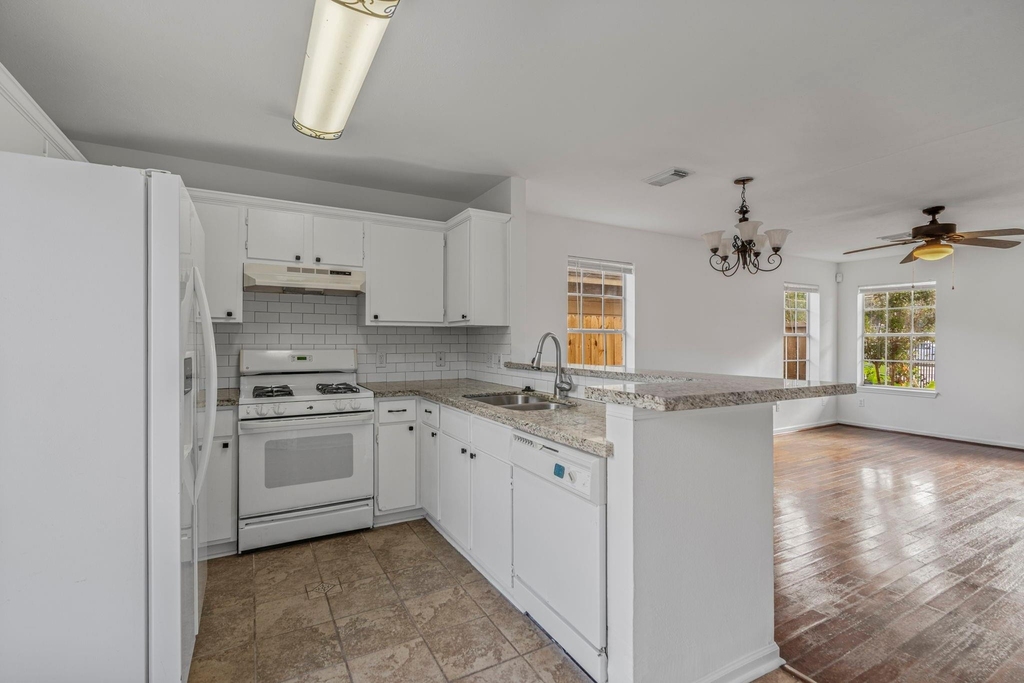 2106 Nettleton Street - Photo 1