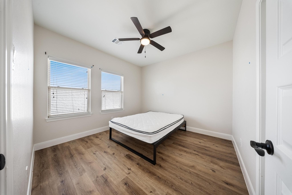 2019 Olivos Street - Photo 20