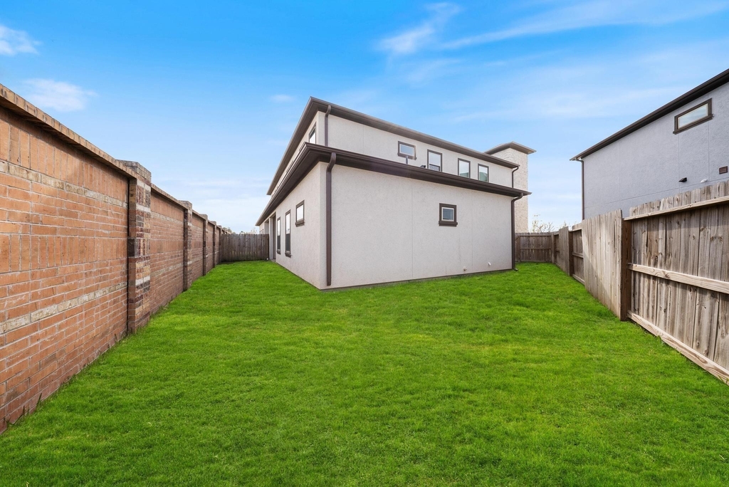 2019 Olivos Street - Photo 22