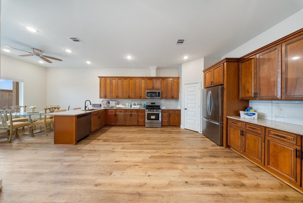 2019 Olivos Street - Photo 8