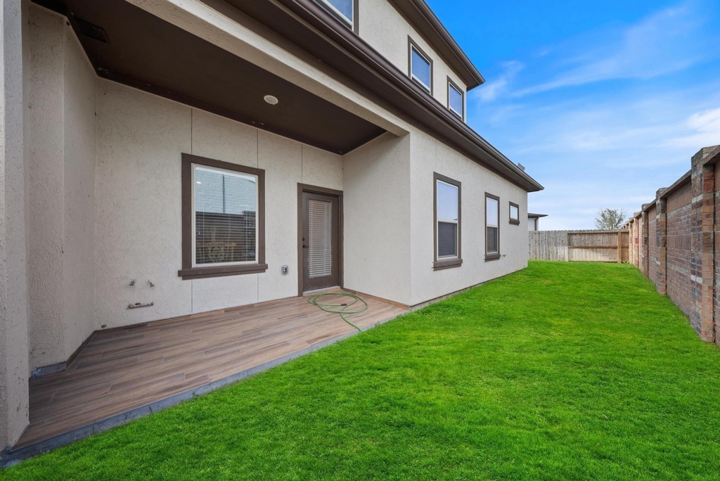2019 Olivos Street - Photo 23