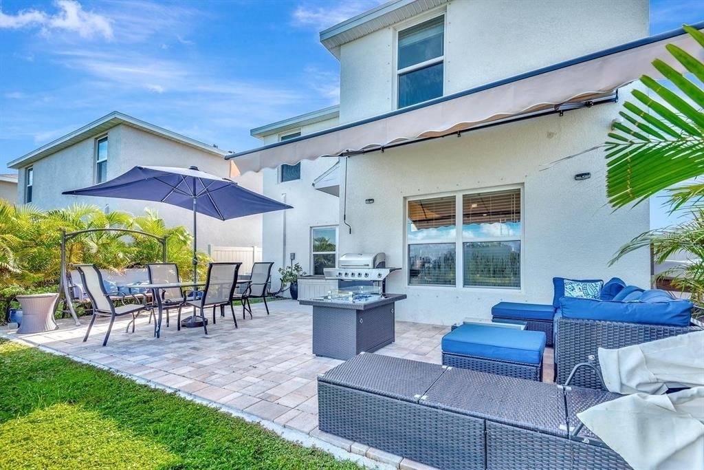 2942 Rock Sound Street - Photo 33