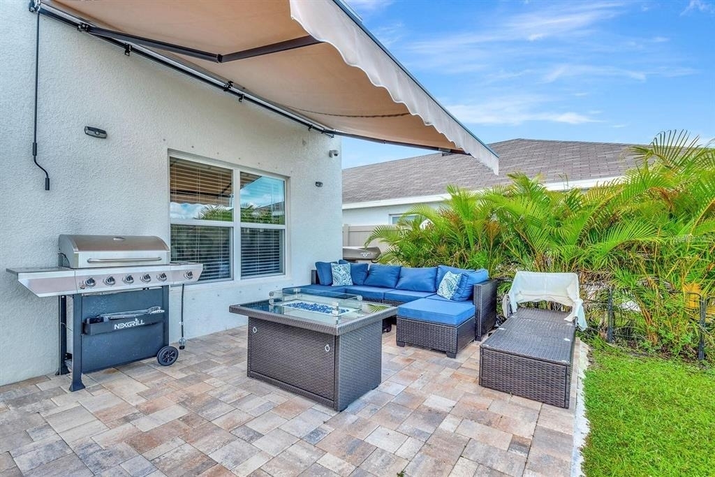 2942 Rock Sound Street - Photo 34