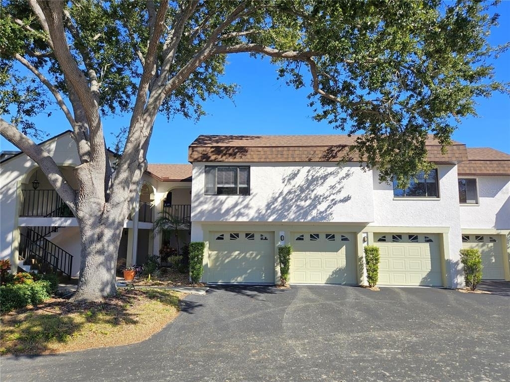 812 Capri Isles Boulevard - Photo 0
