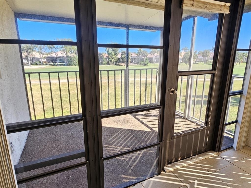 812 Capri Isles Boulevard - Photo 11