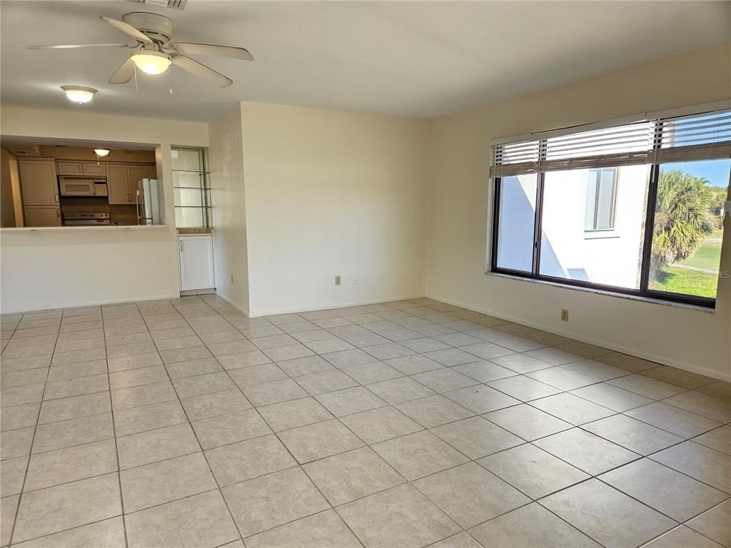 812 Capri Isles Boulevard - Photo 6