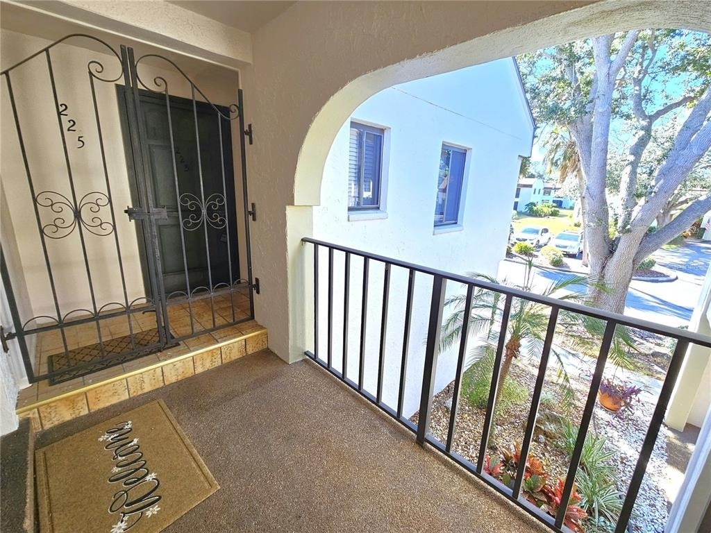 812 Capri Isles Boulevard - Photo 2