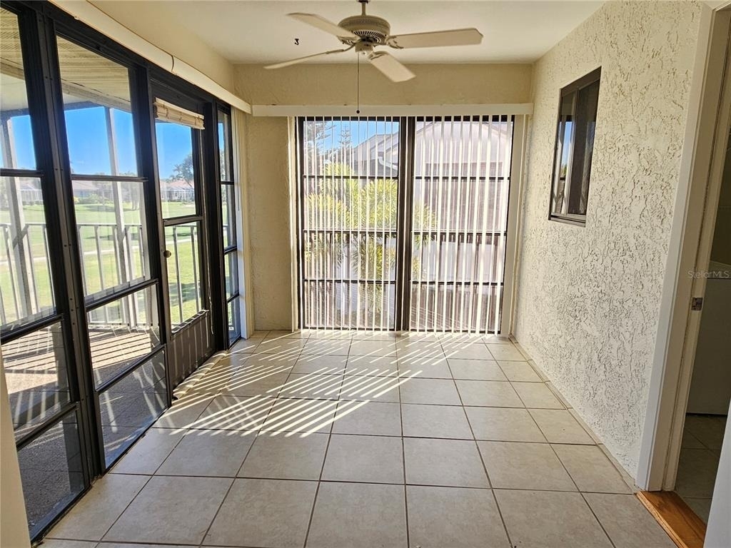 812 Capri Isles Boulevard - Photo 9