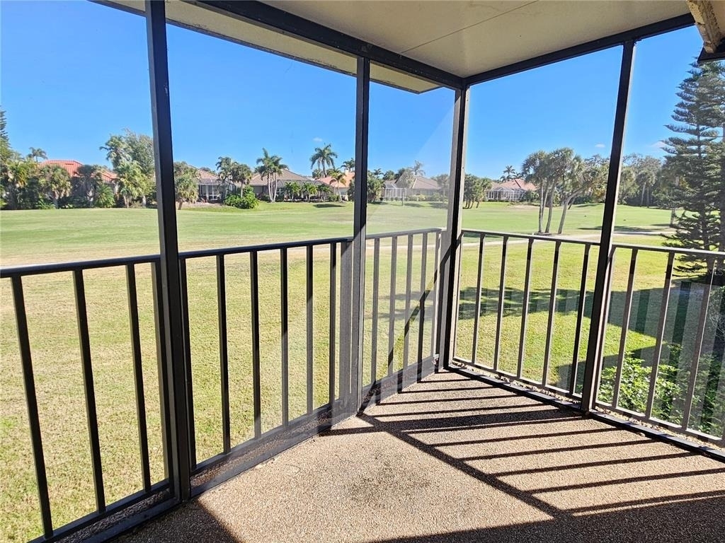 812 Capri Isles Boulevard - Photo 12