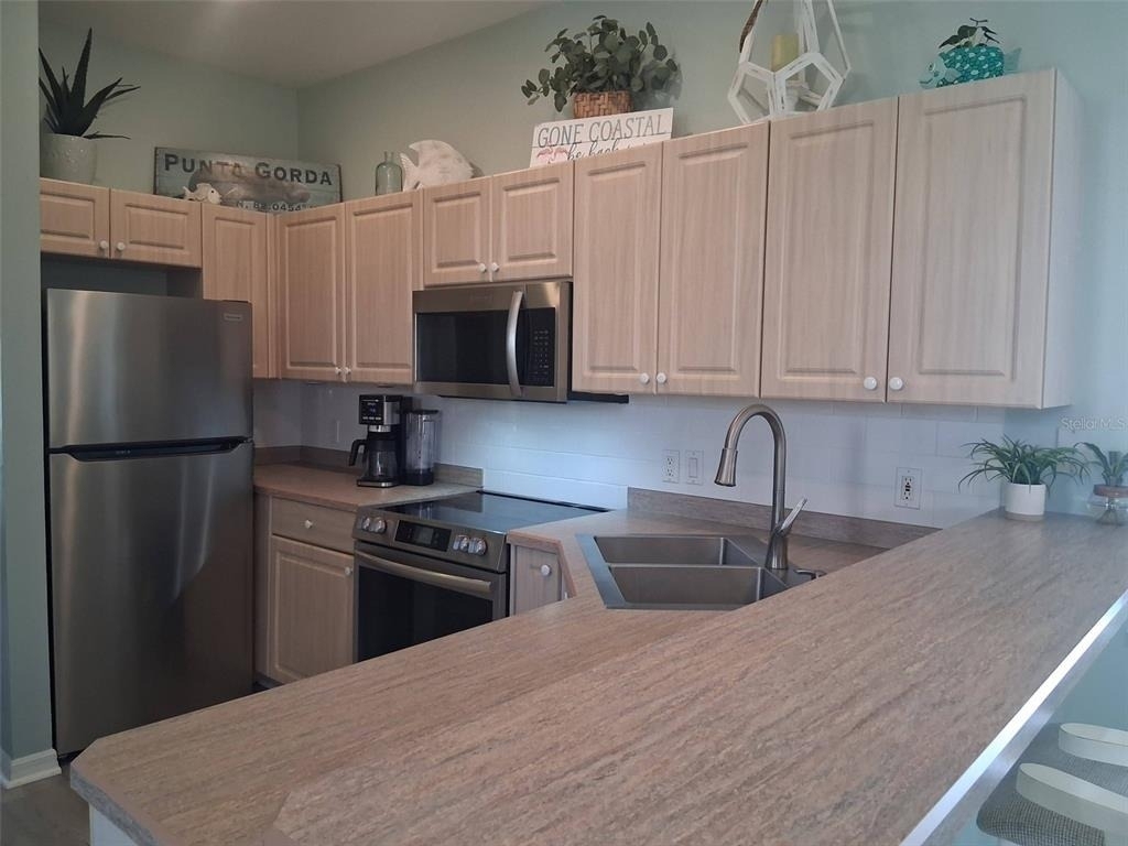 216 Berry Street - Photo 24