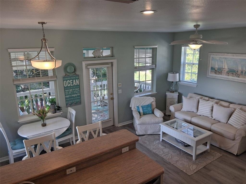 216 Berry Street - Photo 19