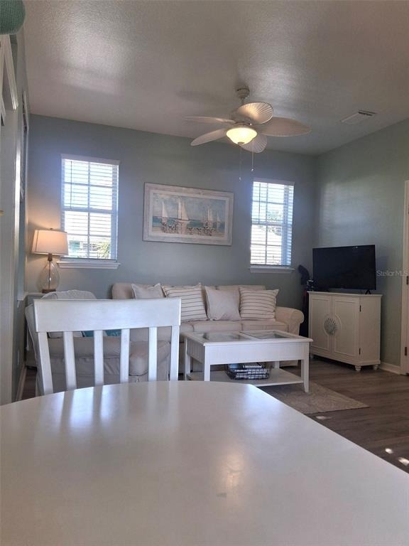 216 Berry Street - Photo 33