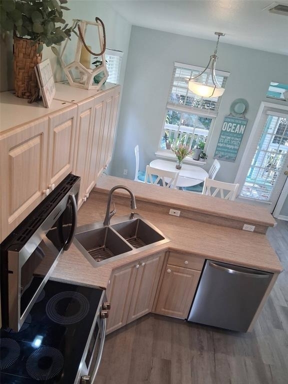 216 Berry Street - Photo 25
