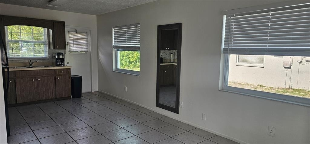 12048 Henley Avenue - Photo 3