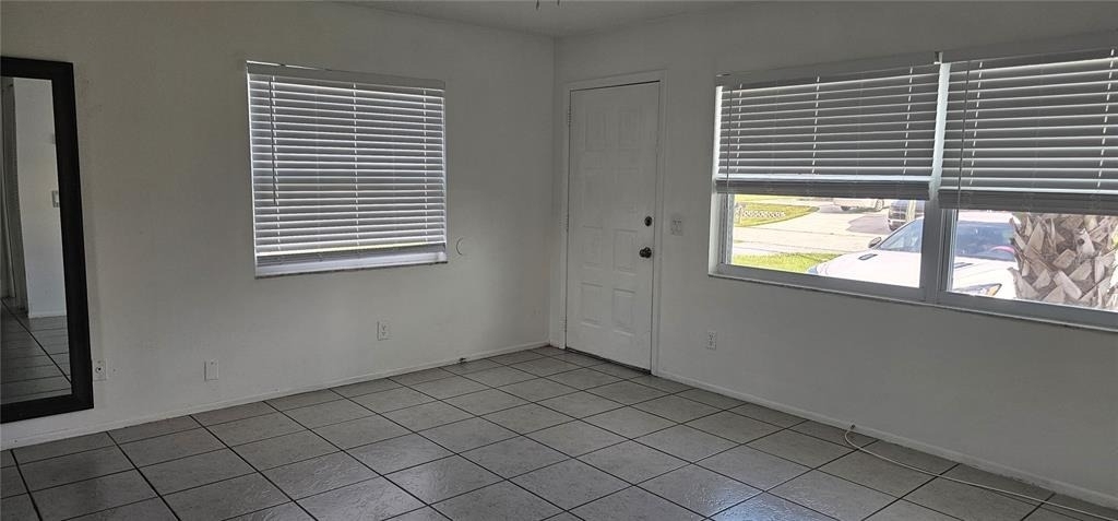 12048 Henley Avenue - Photo 4