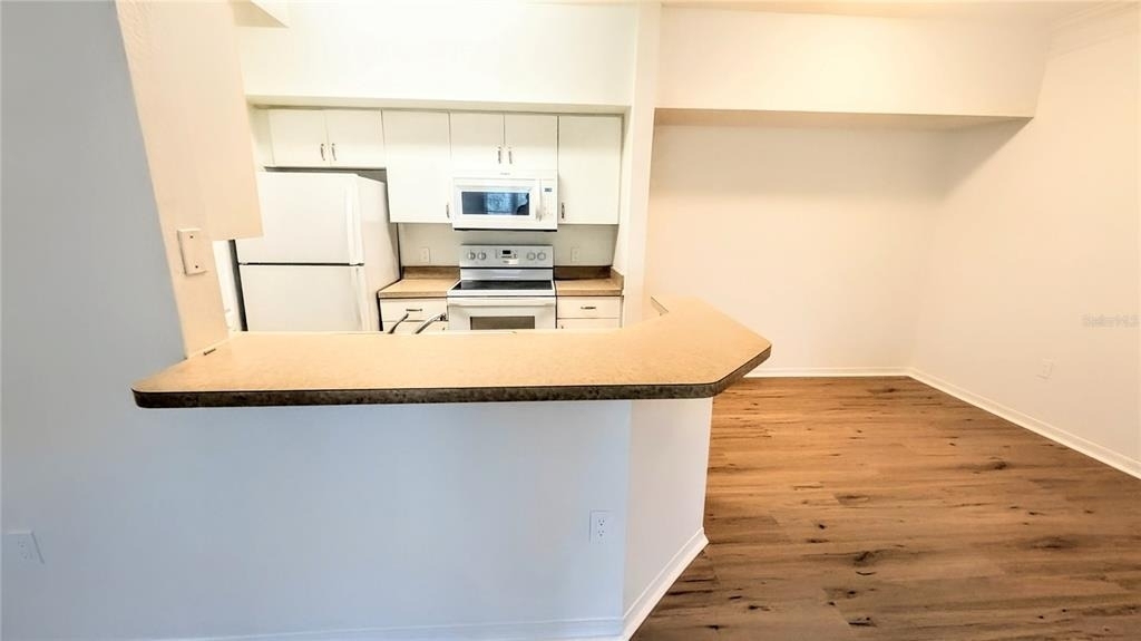 4130 Central Sarasota Pkwy - Photo 5