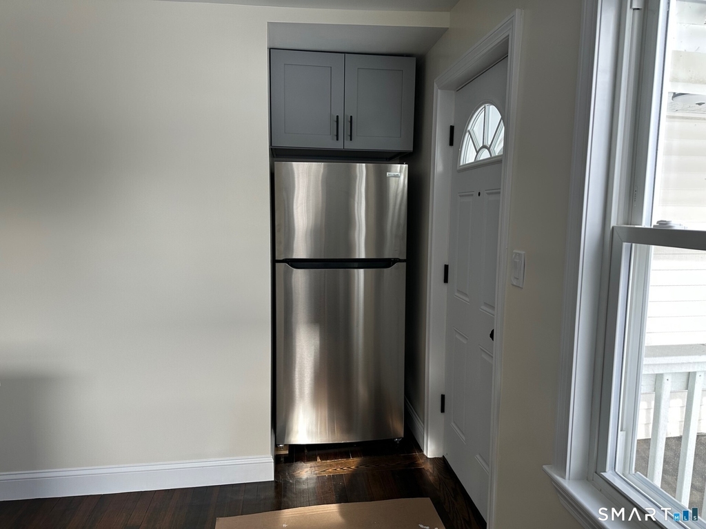 713 Main Street - Photo 3