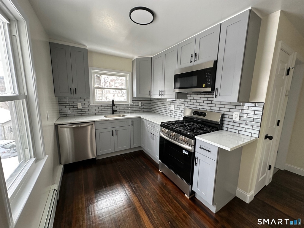 713 Main Street - Photo 1