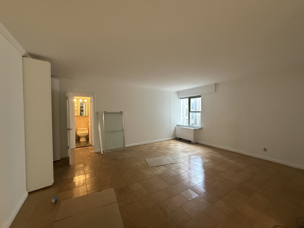 245 East 63rd Street - Photo 0