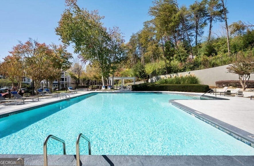 7600 Roswell Road - Photo 19