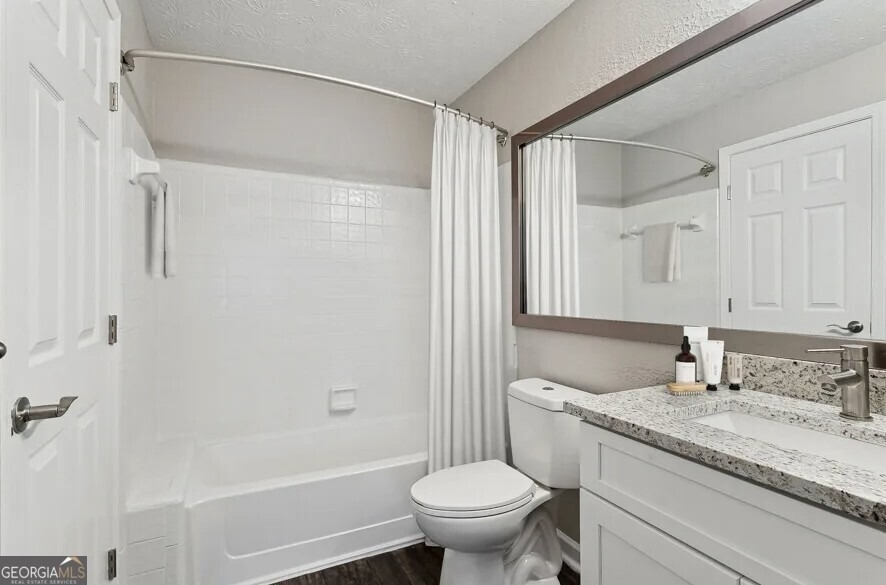 7600 Roswell Road - Photo 14