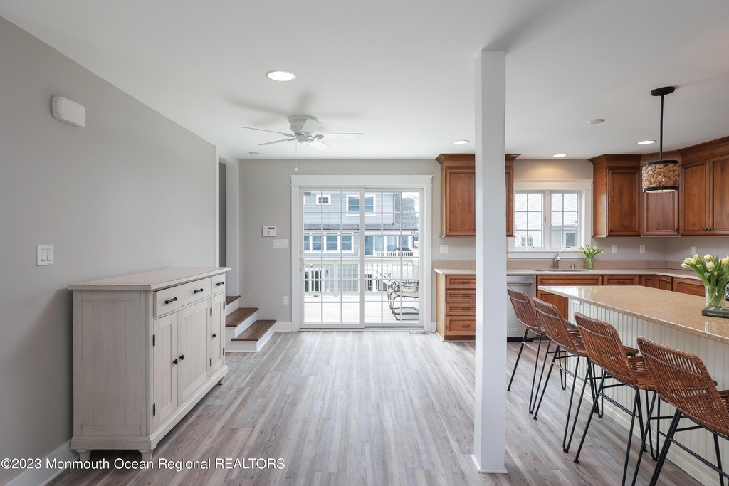 912 Ocean Avenue - Photo 8