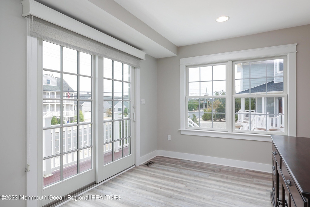 912 Ocean Avenue - Photo 12